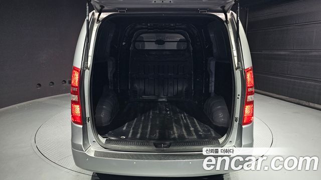 Hyundai Starex 2021 — photo 20