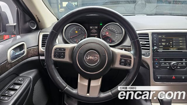 Jeep Cherokee 2013 — photo 13