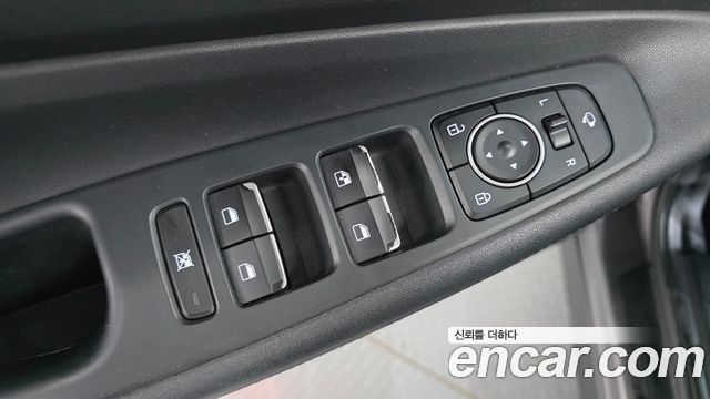 Hyundai Santafe 2019 — photo 12