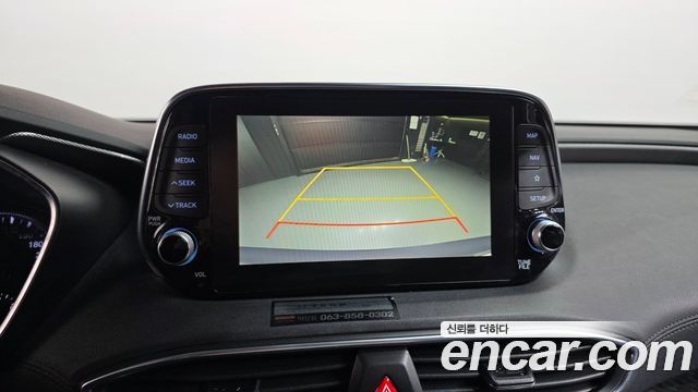 Hyundai Santafe 2019 — photo 16