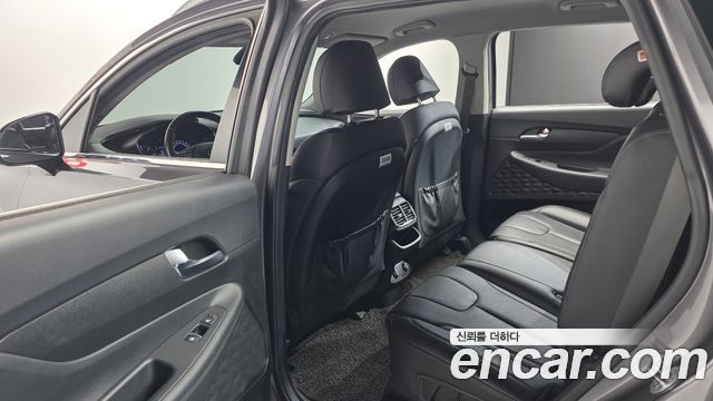 Hyundai Santafe 2019 — photo 17