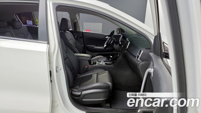 Kia Sportage 2019 — photo 11