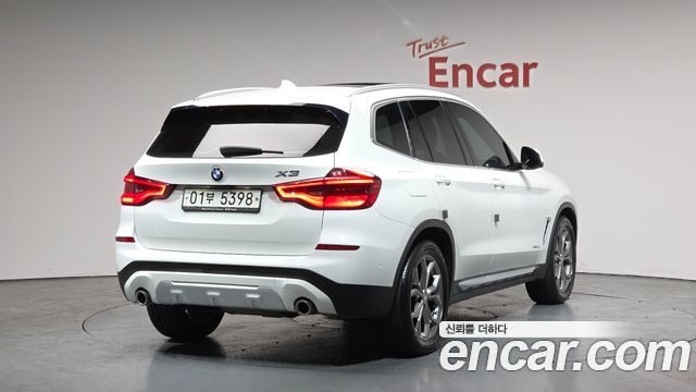 BMW X3 2018 — photo 2