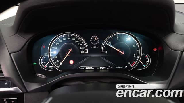 BMW X3 2018 — photo 8