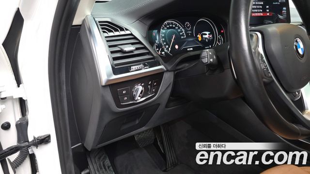 BMW X3 2018 — photo 13