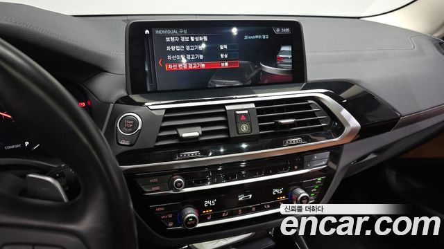 BMW X3 2018 — photo 17