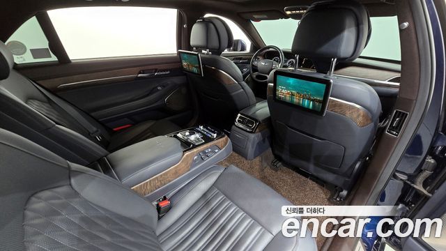 Genesis G90 2019 — photo 12