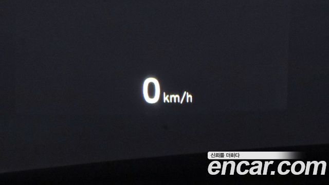 Genesis G90 2019 — photo 17