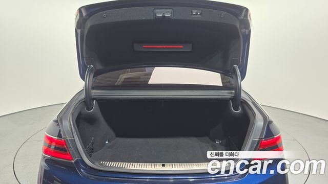 Genesis G90 2019 — photo 20