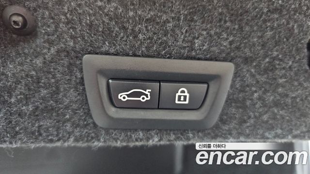 BMW 5-Series 2016 — photo 20