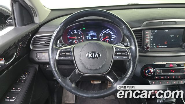 Kia Sorento 2019 — photo 13