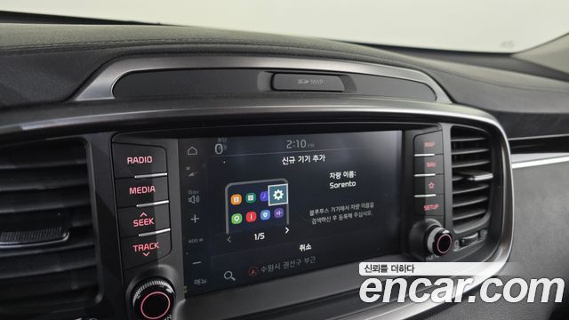 Kia Sorento 2019 — photo 16