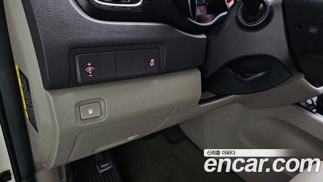 Kia Canival 2016 — photo 14