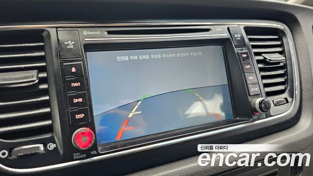 Kia Canival 2016 — photo 15
