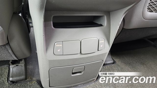 Kia Canival 2016 — photo 17