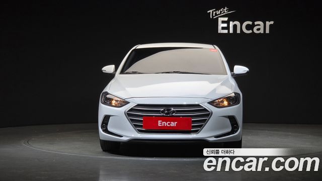 Hyundai AVANTE 2018 — photo 3
