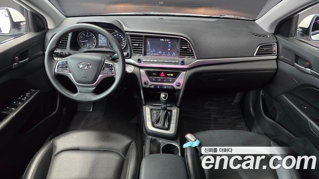Hyundai AVANTE 2018 — photo 7