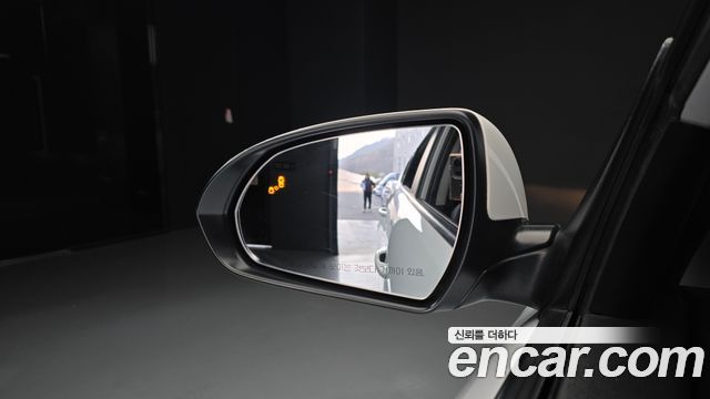 Hyundai AVANTE 2018 — photo 19