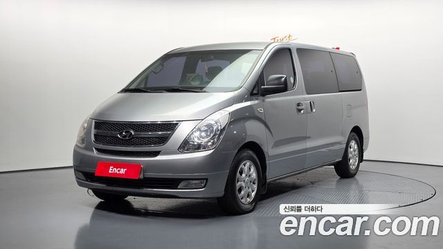 Hyundai Starex 2012 — photo 1