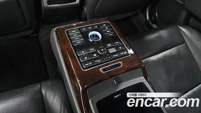 Hyundai Equus 2014 — photo 18