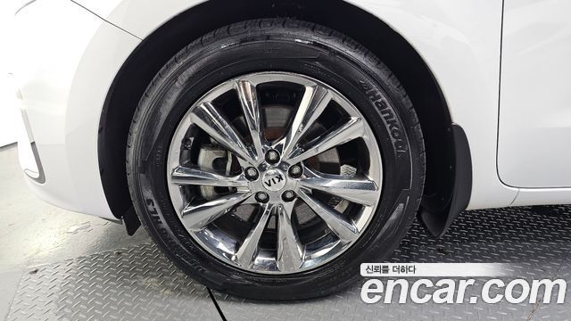 Kia Canival 2019 — photo 5