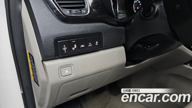 Kia Canival 2019 — photo 13