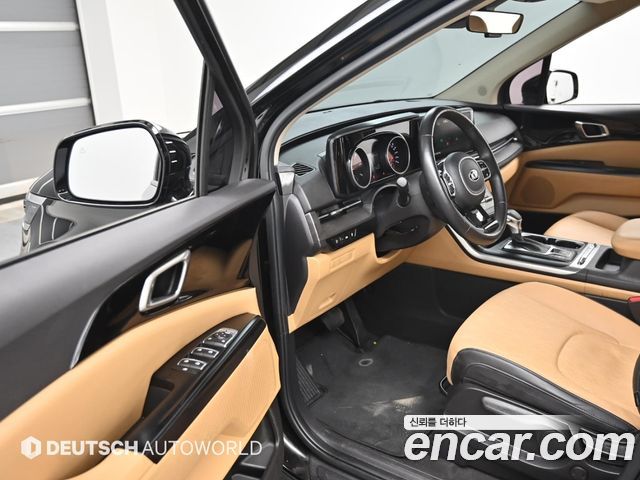 Kia Canival 2021 — photo 11