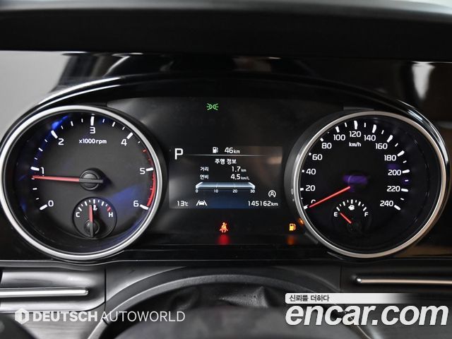 Kia Canival 2021 — photo 16