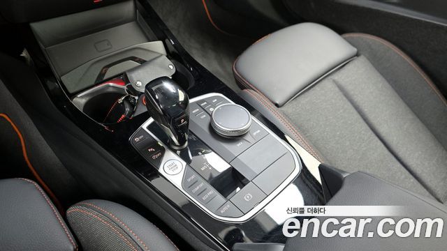 BMW 1-Series 2021 — photo 9