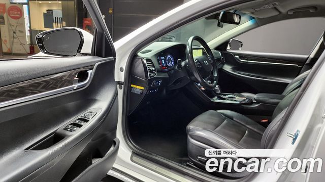 Hyundai Grandeur 2018 — photo 11