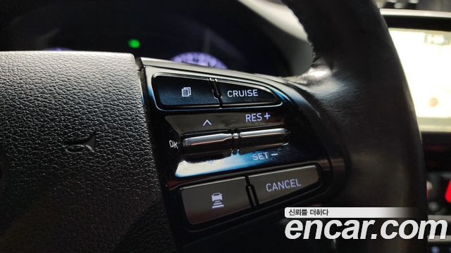 Hyundai Grandeur 2018 — photo 19