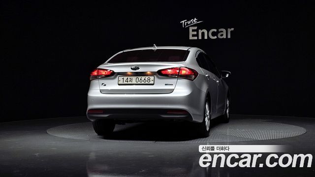 Kia K3 2016 — photo 4