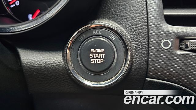 Kia K3 2016 — photo 19