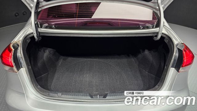 Kia K3 2016 — photo 20