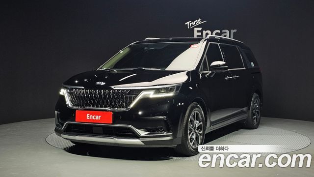 Kia Canival 2021 — photo 1