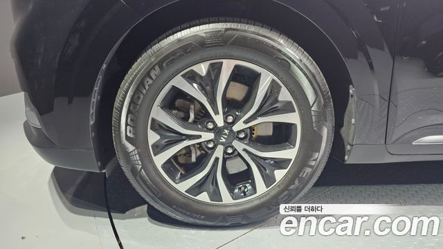 Kia Canival 2021 — photo 5