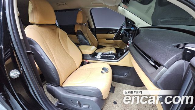 Kia Canival 2021 — photo 10