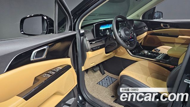 Kia Canival 2021 — photo 11