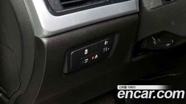 KG Mobility KORANDO 2017 — photo 14