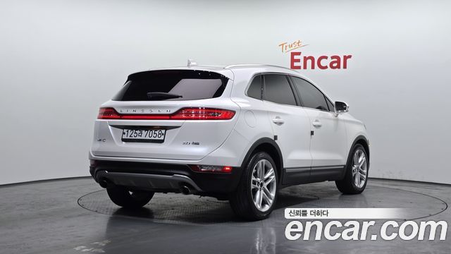 Lincoln MKC 2015 — photo 2