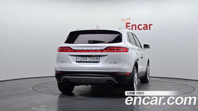 Lincoln MKC 2015 — photo 4