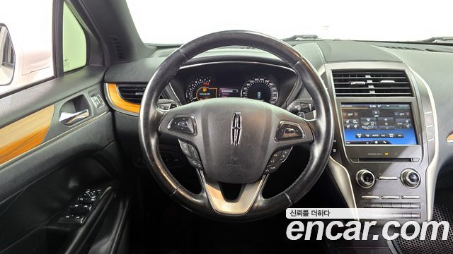 Lincoln MKC 2015 — photo 13