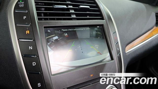 Lincoln MKC 2015 — photo 15