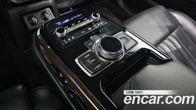 Genesis EQ900 2018 — photo 17