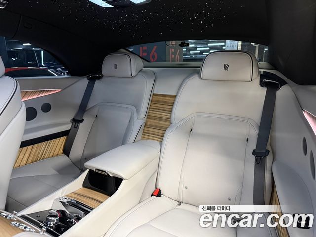 Rolls-Royce Spectre 2024 — photo 17