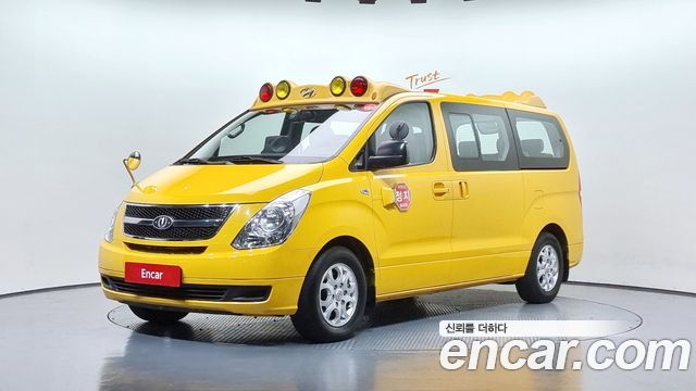Hyundai Starex 2016 — photo 1
