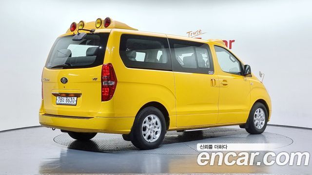 Hyundai Starex 2016 — photo 2
