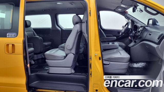 Hyundai Starex 2016 — photo 10