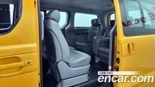 Hyundai Starex 2016 — photo 12