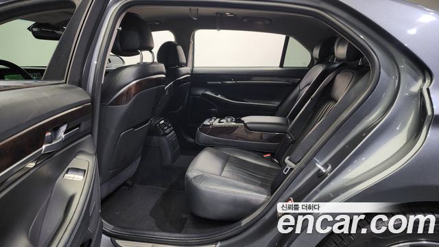 Genesis EQ900 2016 — photo 11